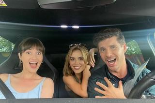 M jak miłość po wakacjach 2023. Kama (Michalina Sosna), Marcin (Mikołaj Roznerski), Alina Szczegielniak na planie