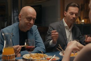 Barwy szczęścia, odcinek 3249. Bazylow (Andrzej Szeremeta), kumpel (Łukasz Ziętek)