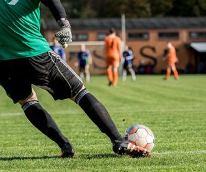 Wysoka wygrana GKS Jastrzębie nad SKRĄ Częstochowa 2:0