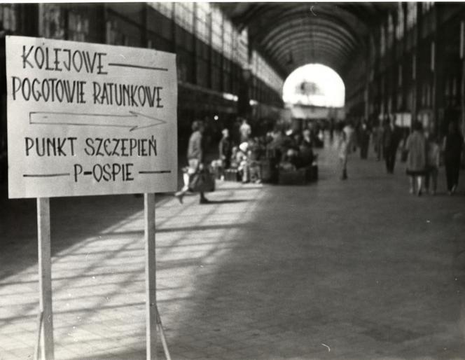 Epidemia czarnej ospy we Wrocławiu. Tak to wyglądało 60 lat temu [ZDJĘCIA] 