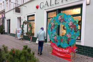 Takich rzeczy nie znajdziecie w sklepach. W Galerii MBWA w Lesznie trwa kiermasz świąteczny [ZDJĘCIA]