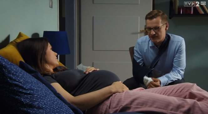 M jak miłość odcinek 1398, Kinga (Katarzyna Cichopek), Piotrek (Marcin Mroczek)