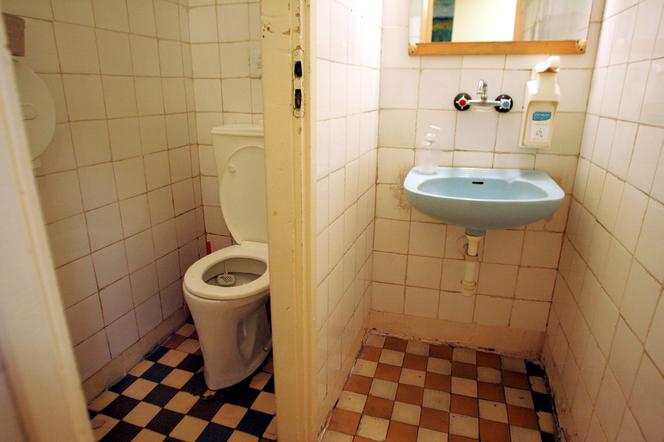 Nie ma pieniędzy na sypiące się szpitale