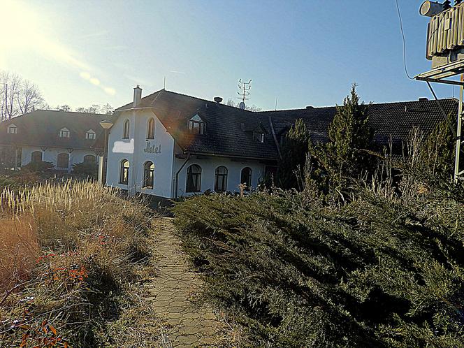 Opuszczony hotel w słowackich górach. Ludzie z Katowic jeździli tu na wywczas. Teraz to ruina 