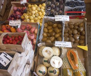 Jesień wkracza na targowiska w Rzeszowie. Kupisz już grzyby, dynie, orzechy i inne przysmaki!