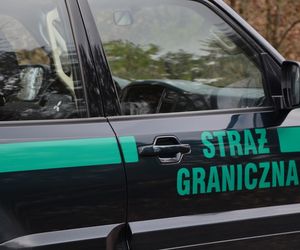Chciał przejechać strażnika i uciec z migrantami
