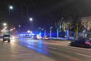 Policja ochrania ambasadę Rosji w Warszawie. Dziesiątki radiowozów