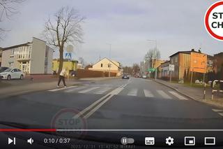 Szok. To co zrobił pieszy zaskoczyło kierowców. Na koniec były brawa.