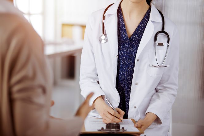 29-latek zmarł zaraz po wyjściu ze szpitala. Prokuratura podjęła kluczową decyzję w sprawie lekarki