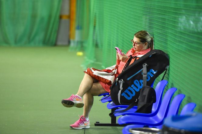 Katarzyna Niezgoda i ukochany rozgrzali kort! Spódniczka kusa, za to mimika "na bogato"