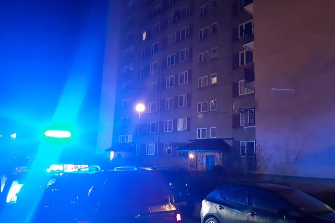 Tarnów: TRAGICZNY pożar na ul. Promiennej. Nie żyje MŁODY mężczyzna[ZDJĘCIA, WIDEO, AUDIO]