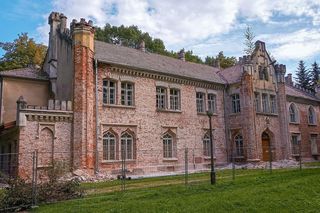 To najsławniejszy pałac w Małopolsce. Powstał po upadku powstania styczniowego