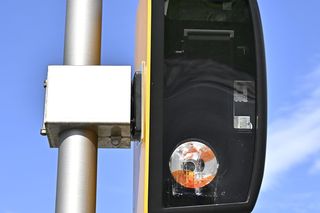 Ulubiony fotoradar warszawskich kierowców ponownie zniszczony. Działał 24 godziny