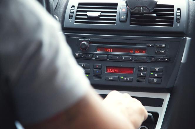 Nie zarejestrujesz radia w samochodzie - możesz ponieść konsekwencje! Ile wynosi abonament?