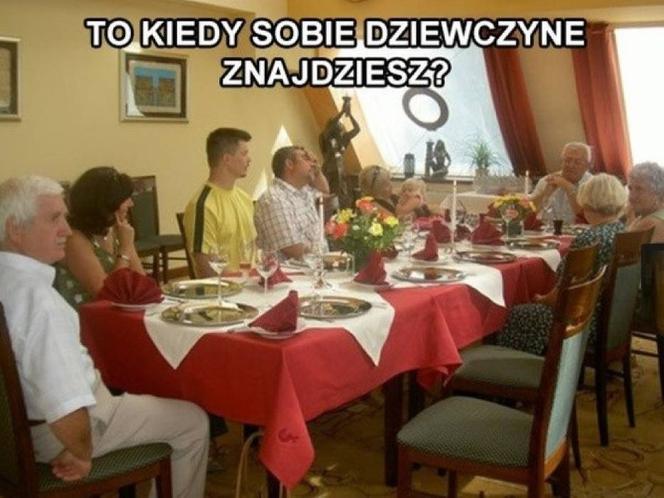 To na pewno usłyszysz przy Wigilijnym stole. Te teksty są kultowe podczas świąt [MEMY]