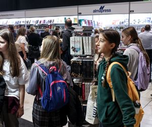 Targi Książki w Katowicach to okazja do zdobycia autografów pisarzy