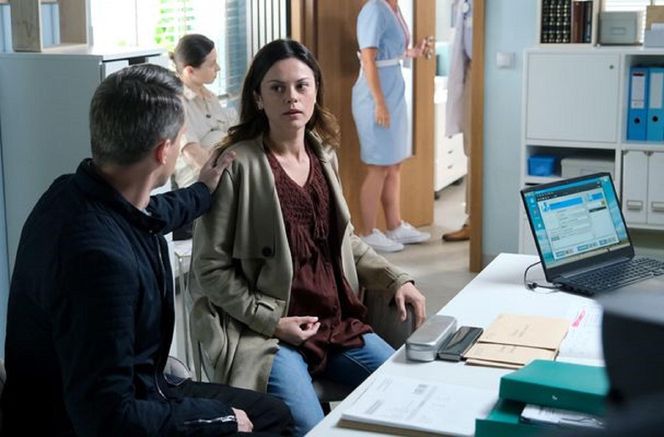 M jak miłość, odcinek 1891. Jakub (Krzysztof Kwiatkowski), Kasia (Paulina Lasota)