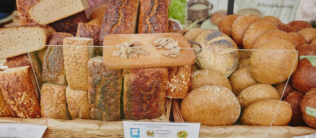 Stoisko z chlebami