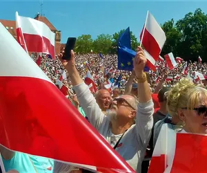 Tłumy na placu Solidarności. Szczecinianie wzięli udział w manifestacji 4 czerwca