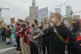 Warszawa: Protesty szturmem ruszyły na Sejm [Zdjęcia]