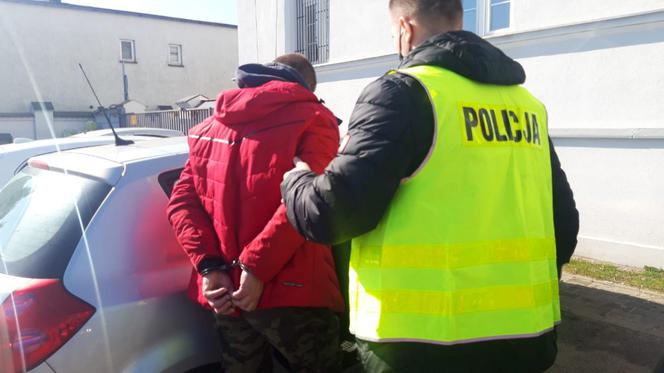 Rawicz. Przyszli do mieszkania 25-latka. Tam doszło do rozboju