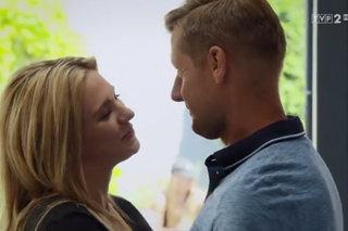 M jak miłość odcinek 1398,  Julka (Joanna Kuberska), Paweł (Rafał Mroczek)