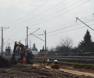 Budują nowe stacje kolejowe koło Wrocławia. Kiedy będą gotowe dla podróżnych? 