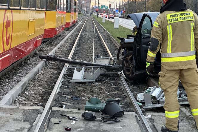 Totalny armagedon w centrum Warszawy. Nie kursują żadne tramwaje