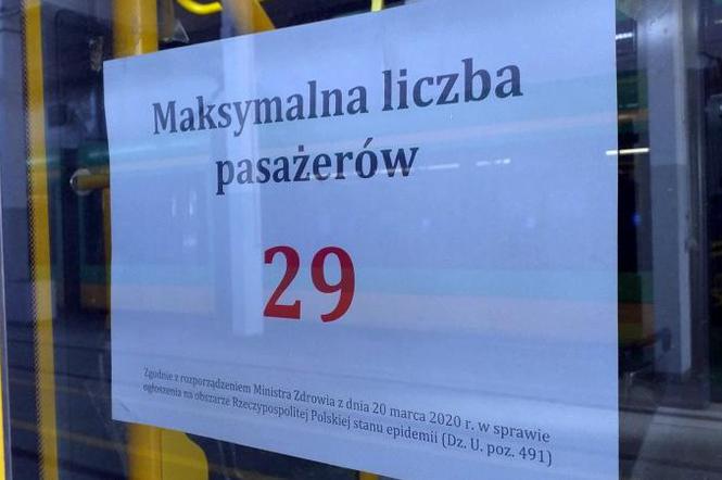 Luzowanie obostrzeń w komunikacji miejskiej