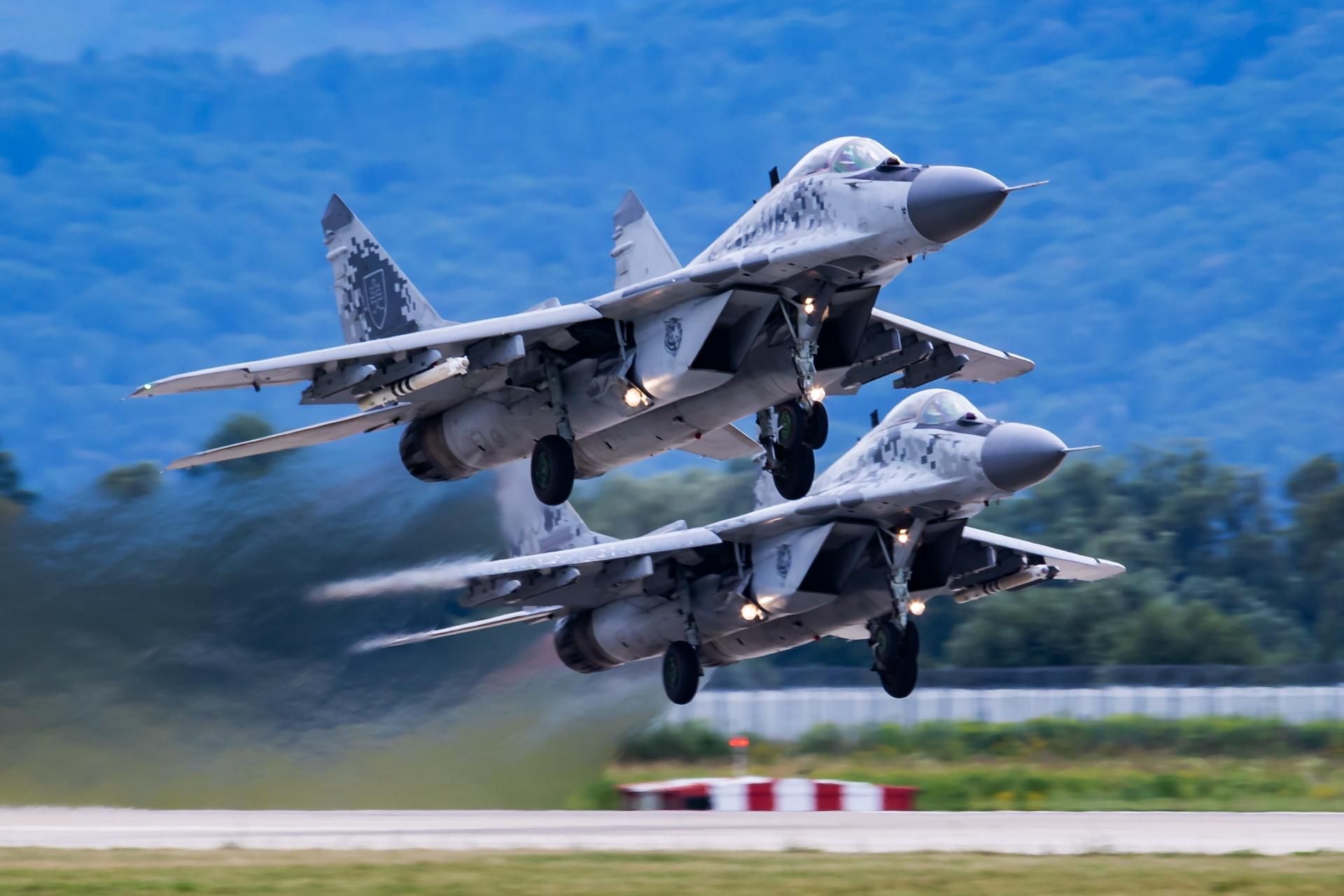 MiG-29 i Su-35 w Algierii
