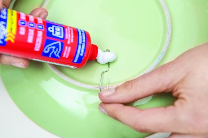 Instrukcja malowania talerzy DIY – krok 6. 
