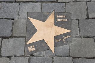 ANNA JANTAR