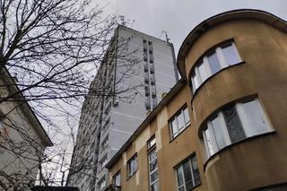 Wieżowiec przy al. Jerzego Waszyngtona 2b w Warszawie