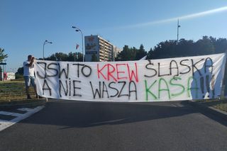 Protest górników w Jastrzębiu-Zdroju. Blokują kluczowe rondo i główne drogi