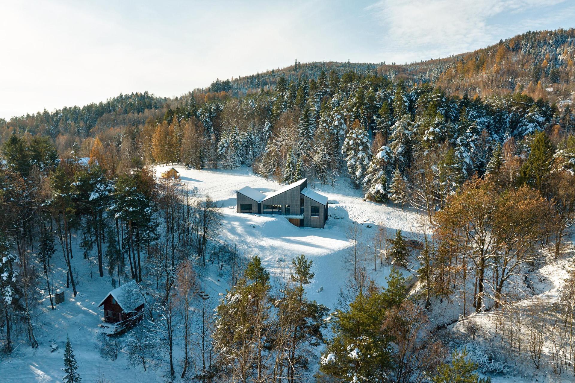 Dom ukryty w Beskidach