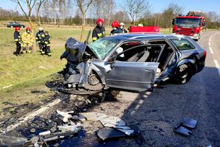 Tragiczny wypadek na trasie Szczytno-Olszyny! Pasażer NIE ŻYJE, kierowcy trafili do szpitala!