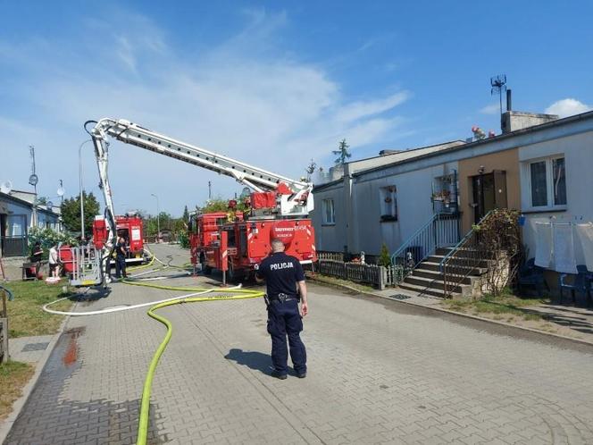 Pożar domu wielorodzinnego w Międzychodzie. Ewakuowano 35 osób!