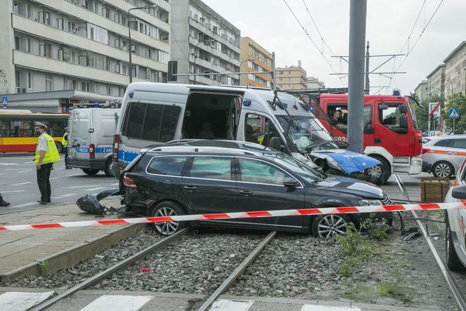 Wypadek na skrzyżowaniu Grójeckiej z Wawelską