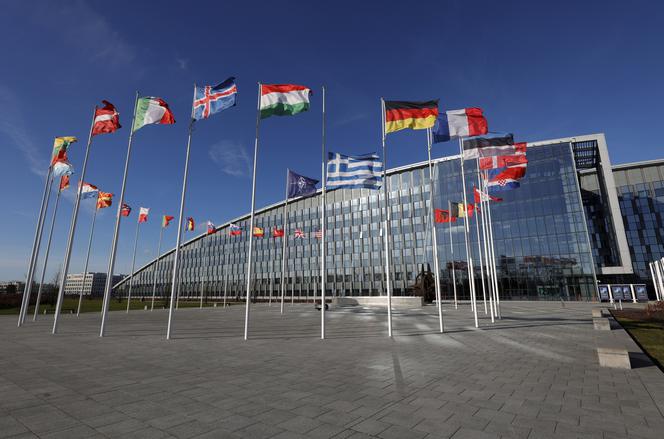 Sekretarz generalny NATO Jens Stoltenberg i Prezydent RP Andrzej Duda na wspólnej konferencji w Brukseli 