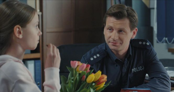 M jak miłość, odcinek 1886: Adam wpadnie w zasadzkę Hani! Córka Natalki tak zakręci Karskiego, żeby ich połączyć - ZDJĘCIA