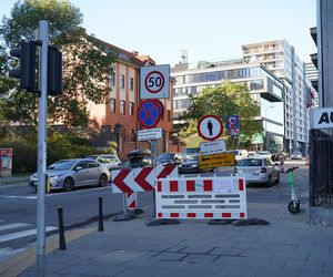 Potężne utrudnienia dla kierowców w Warszawie. Zaraz się zacznie! Tędy nie przejedziesz do końca roku