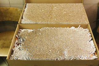 Policjanci znaleźli 8600 sztuk nielegalnych papierosów