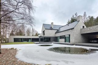 Horizontal House: dom z widokiem pod Łodzią