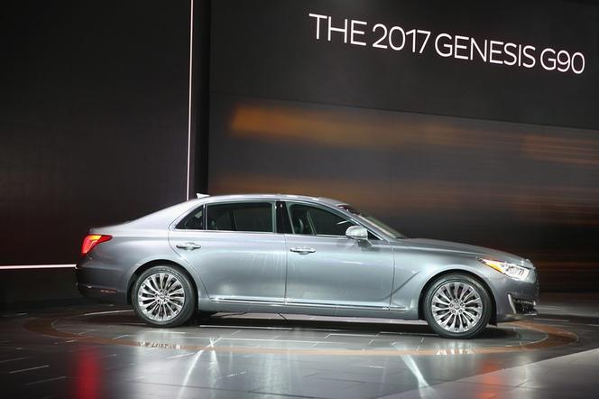 Genesis G90