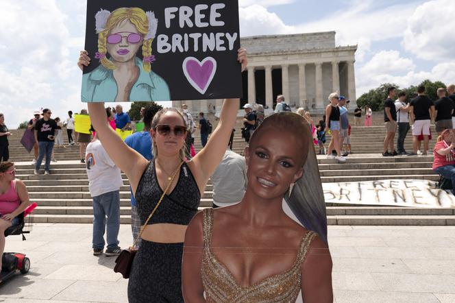 Britney Spears oskarża matkę o zniszczenie życia