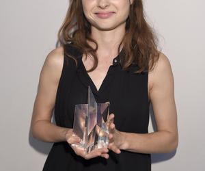 Za rolę Kamy otrzymała nagrodę “Wschodząca Gwiazda Elle” podczas 39. Festiwalu Filmowego w Gdyni.