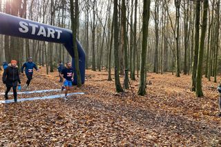 Niebieski Bieg Niepodległości. Przebiegli 10 km by uczcić niepodległą Polskę