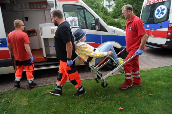 Ewakuacja w Kołobrzegu. Saperzy wyciągają bomby z Bałtyku