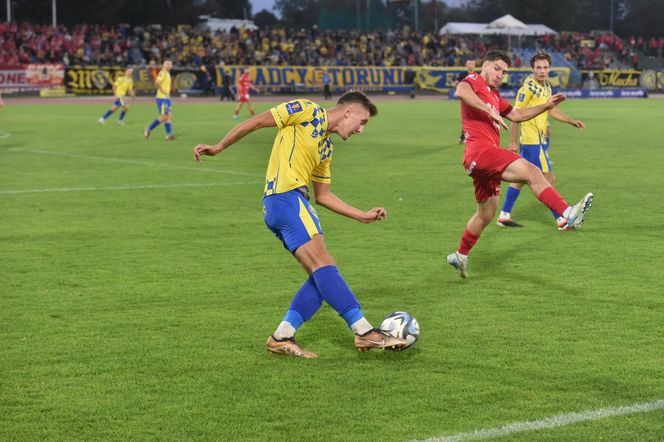 Elana Toruń - Widzew Łódź, zdjęcia z meczu 1/32 Fortuna Pucharu Polski. Święto kibiców przy ul. Bema