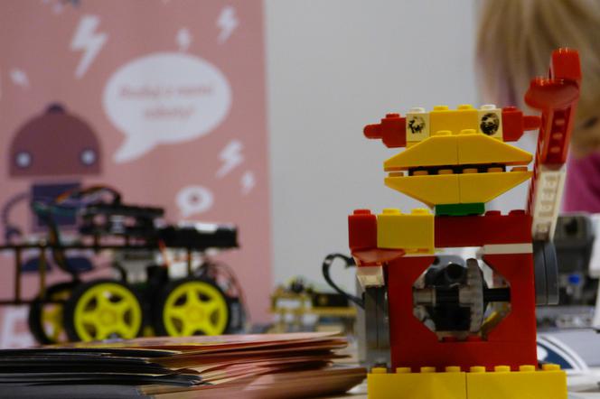 Uczniowie zbudowali robota z LEGO